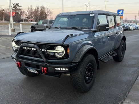 Used 2023 Ford Bronco Wildtrak image 34