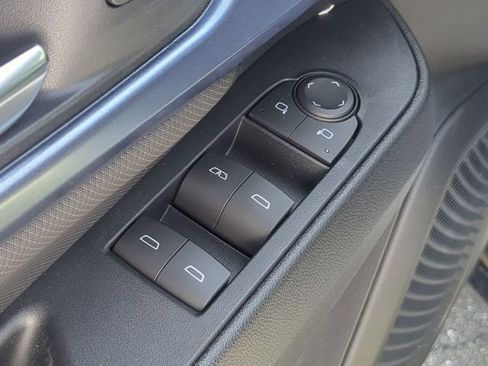 New 2026 Chevrolet Equinox EV LT AWD/4WD image 21
