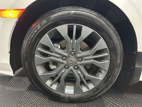 Used 2025 Honda Odyssey Touring image 46