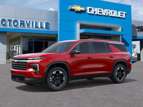 New 2027 Chevrolet Traverse LT w/ Sun and Wheel Package FWD image 2