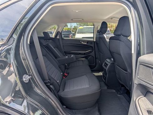 Used 2022 Ford Edge SE w/ Black Appearance Package AWD/4WD image 15