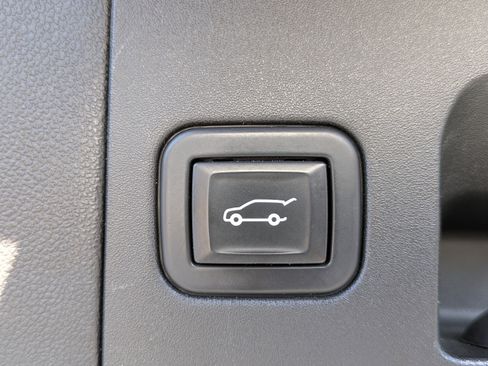 Used 2021 Cadillac XT5 Premium Luxury image 12