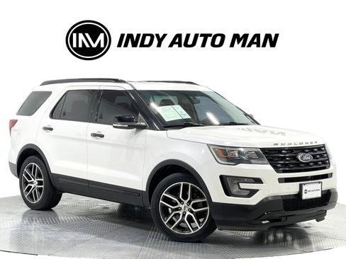 Used 2016 Ford Explorer Sport w/ Equipment Group 401A AWD/4WD image 2