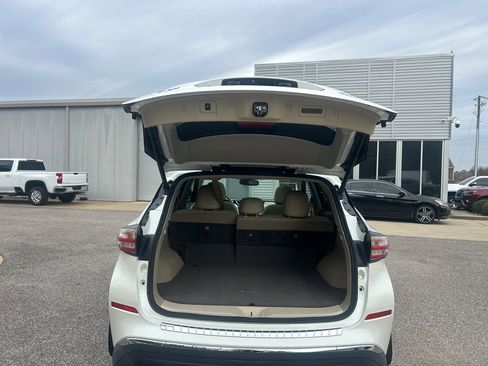 Used 2018 Nissan Murano Platinum image 9