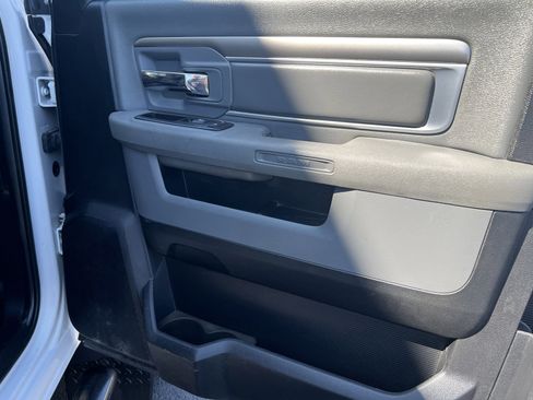 Used 2015 RAM 4500 Tradesman w/ Power & Remote Entry Group image 11