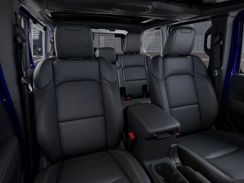 New 2026 Jeep Wrangler Unlimited Sahara AWD/4WD image 24