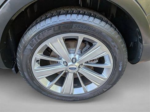 Used 2018 Ford Explorer Limited image 25