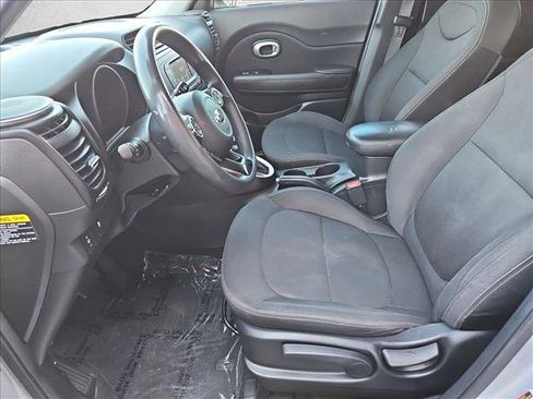 Used 2017 Kia Soul image 20
