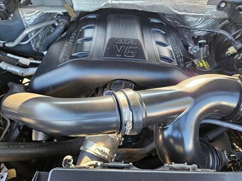 Used 2013 Ford F150 Platinum image 22