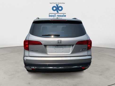 Used 2017 Honda Pilot Touring image 5