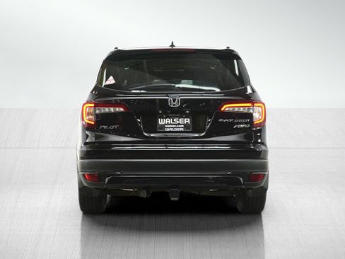 Used 2019 Honda Pilot Elite image 4