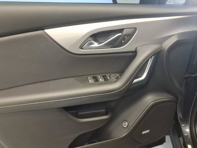 Used 2022 Chevrolet Blazer LT w/ Sound & Technology Package FWD image 12