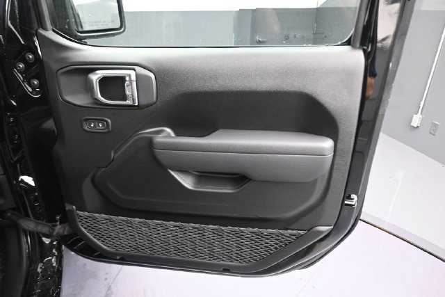 New 2026 Jeep Gladiator Sport AWD/4WD image 19