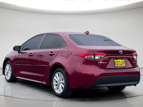 Certified 2025 Toyota Corolla LE w/ LE Premium Package FWD image 9