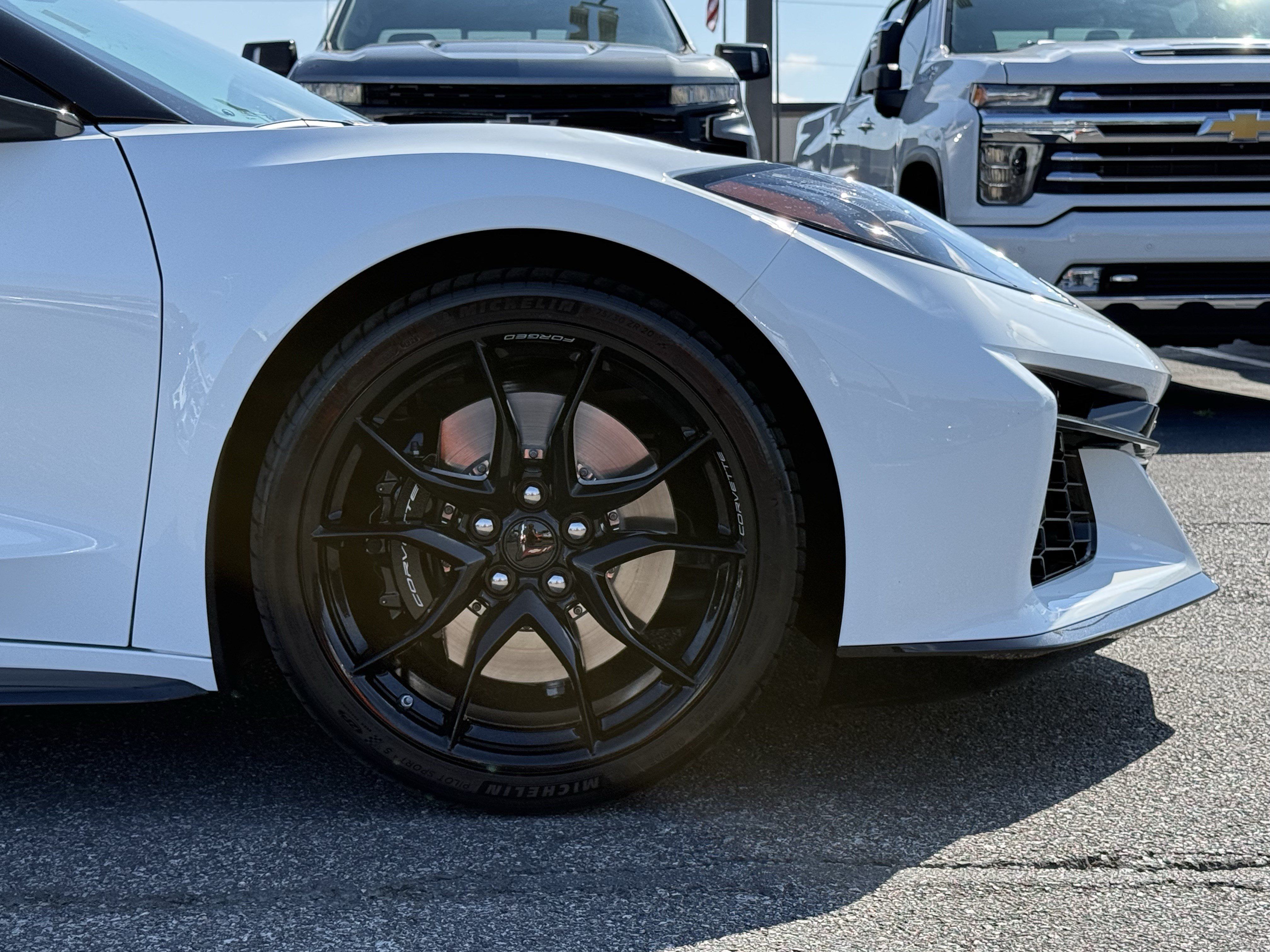 Used 2027 Chevrolet Corvette Grand Sport w/ Z52 Sport Performance Package RWD image 13