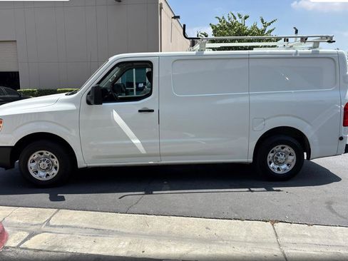 Used 2021 Nissan NV 2500 SV RWD image 3