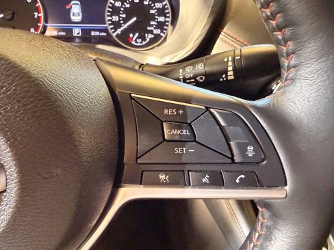 Used 2024 Nissan Sentra SR w/ SR Premium Package FWD image 35
