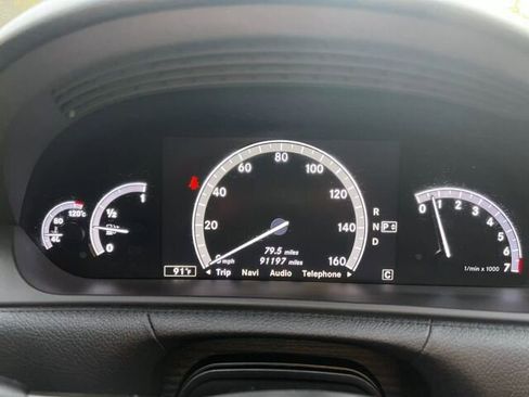 Used 2010 Mercedes-Benz CL 550 4MATIC image 14