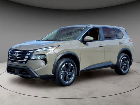 Used 2025 Nissan Rogue SV image 1