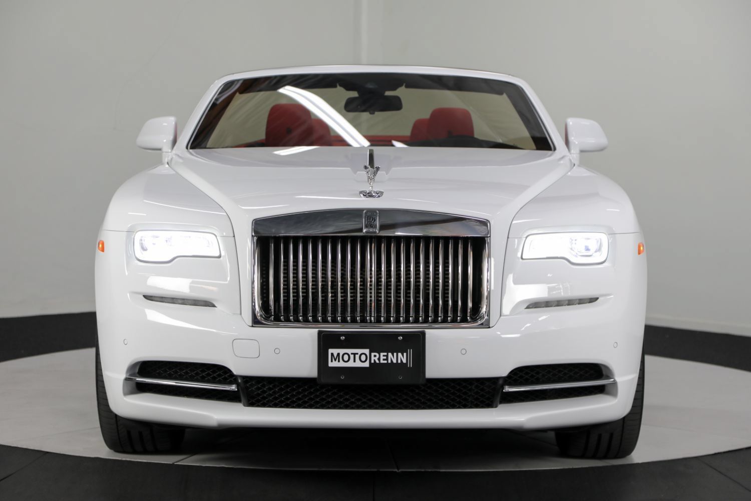 Used 2018 Rolls-Royce Dawn RWD image 10