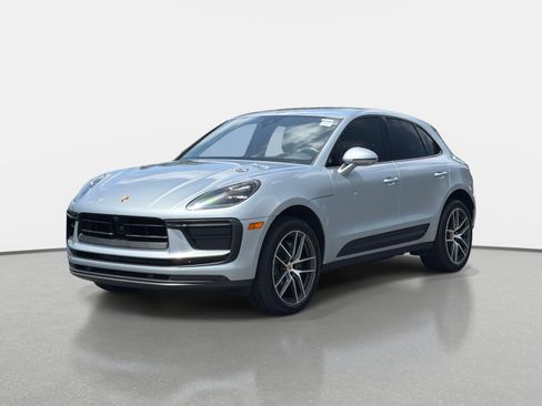 Used 2024 Porsche Macan AWD/4WD image 6