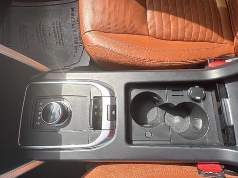 Used 2017 Land Rover Discovery Sport HSE Luxury AWD/4WD image 28