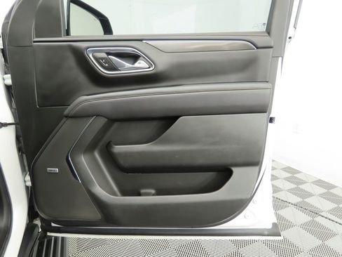 Used 2023 GMC Yukon XL AT4 w/ AT4 Premium Plus Package image 27