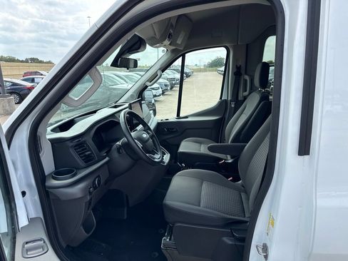 Used 2026 Ford Transit 350 XLT RWD image 18