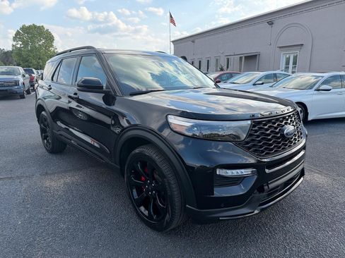 Used 2023 Ford Explorer ST w/ Equipment Group 401A AWD/4WD image 4