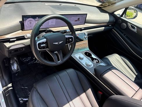 Certified 2025 Genesis GV80 2.5T Advanced AWD/4WD image 15