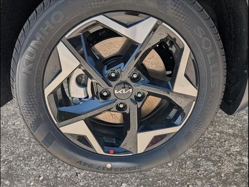 New 2026 Kia Seltos S AWD/4WD image 16