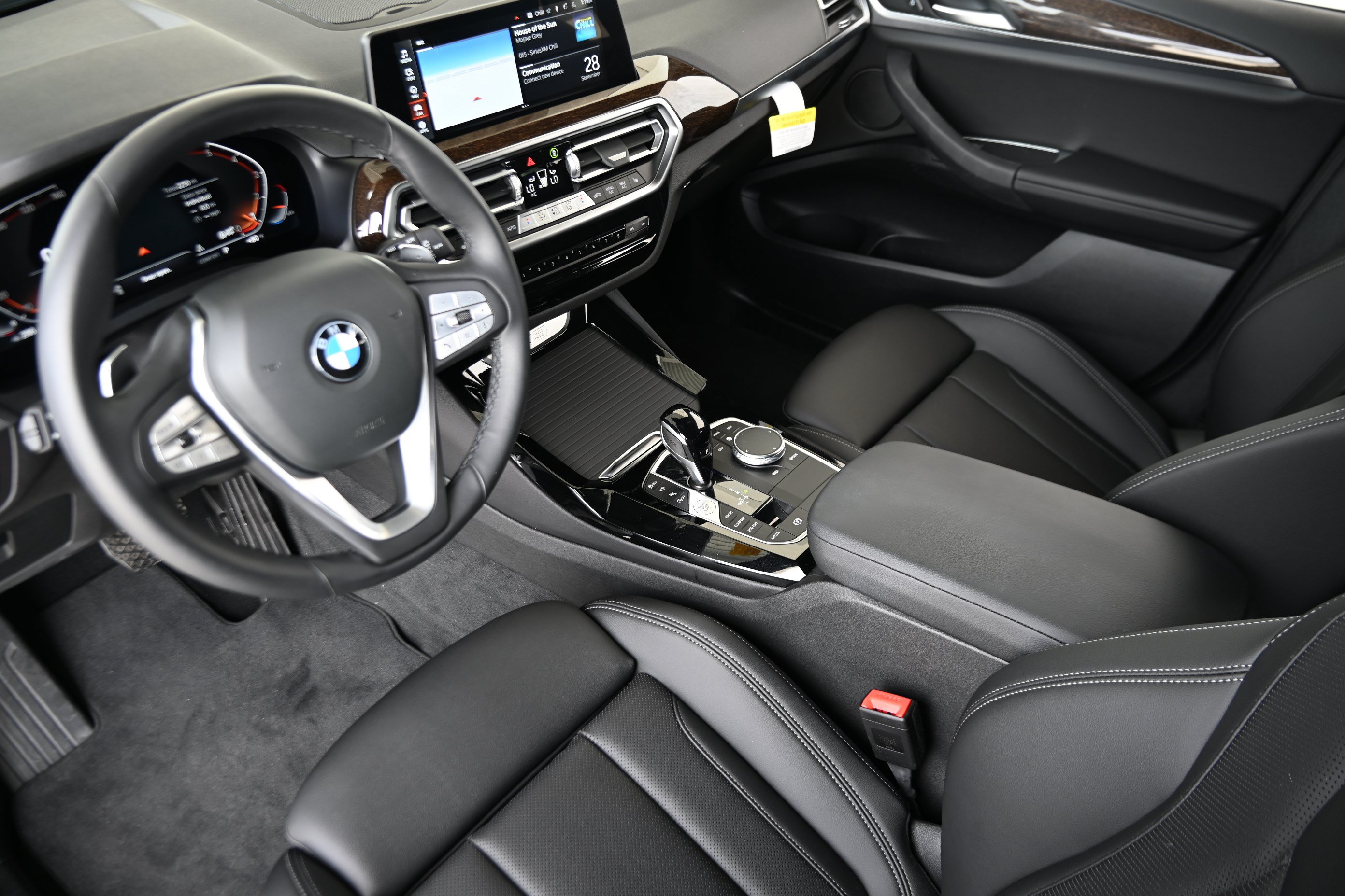 Certified 2024 BMW X3 sDrive30i w/ Parking Assistance Package RWD image 14