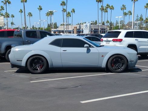 Used 2022 Dodge Challenger R/T Scat Pack RWD image 4
