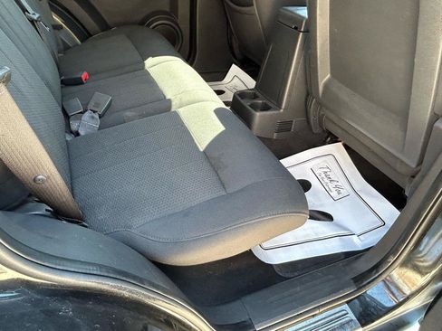 Used 2011 Dodge Nitro Heat w/ Chrome Accents Group AWD/4WD image 11