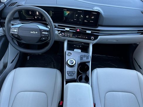 New 2026 Kia Sportage EX image 13