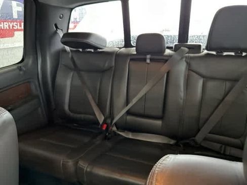 Used 2013 Ford F150 Lariat w/ Luxury Equipment Group image 5