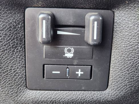 Used 2013 GMC Sierra 3500 SLE w/ SLE Preferred Package image 17