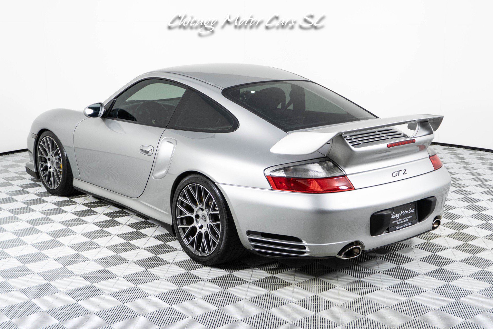 Used 2002 Porsche 911 GT2 RWD image 16