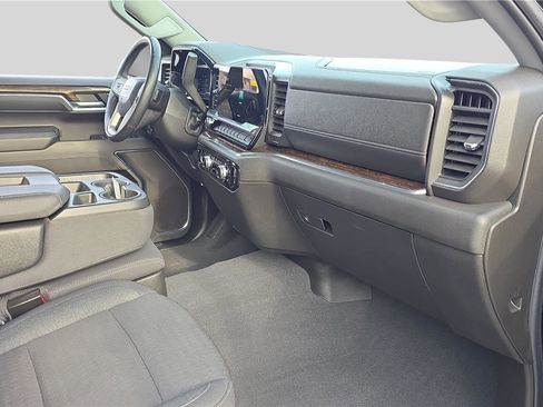 Used 2024 GMC Sierra 1500 Elevation w/ LPO, Elevation Black Package image 24