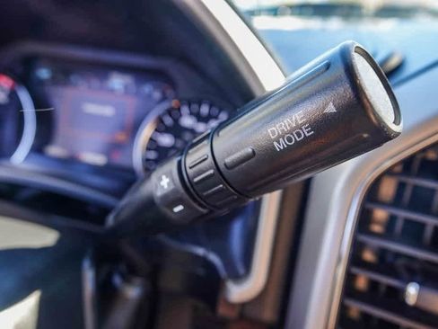 Used 2020 Ford F250 Lariat w/ FX4 Off-Road Package image 19