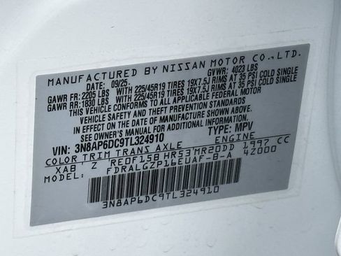 New 2026 Nissan Kicks SR w/ SR Premium Package FWD image 26