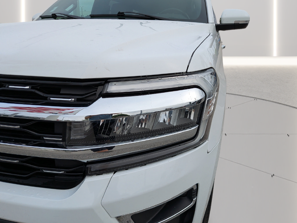 Used 2024 Ford Expedition Limited RWD image 7