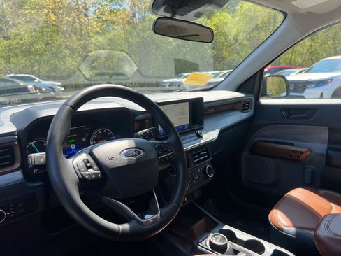 Used 2024 Ford Maverick Lariat FWD image 15