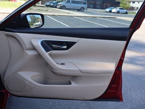 Used 2017 Nissan Altima 2.5 SV FWD image 26