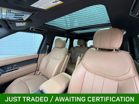 Used 2025 Land Rover Range Rover SE AWD/4WD image 28