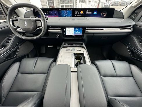 New 2025 Lincoln Navigator L Reserve AWD/4WD image 22