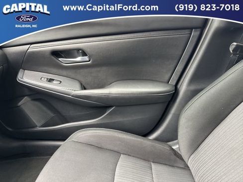 Used 2025 Nissan Sentra SV FWD image 28