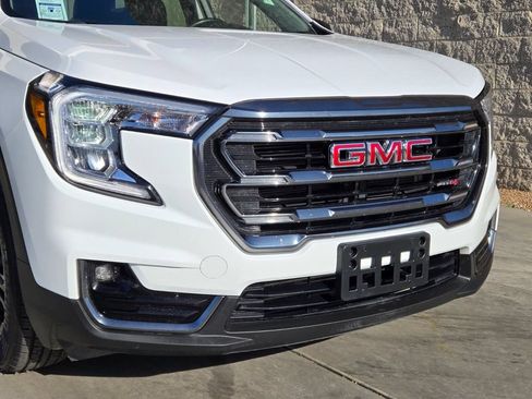 Used 2024 GMC Terrain AT4 AWD/4WD image 7