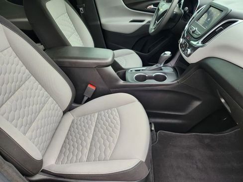 Used 2020 Chevrolet Equinox LS w/ LS Convenience Package FWD image 19