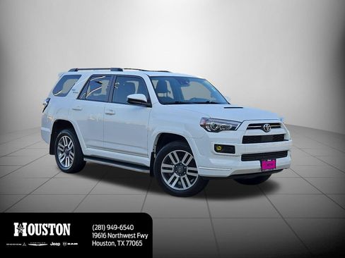 Used 2023 Toyota 4Runner TRD Sport AWD/4WD image 3